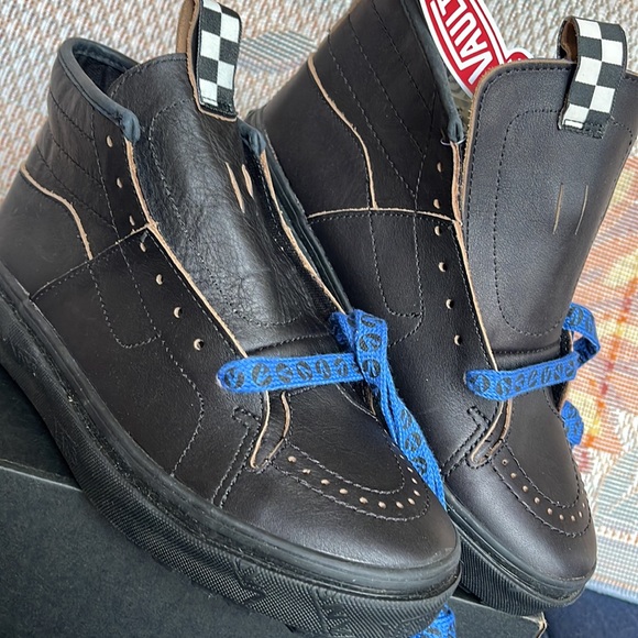 Vans WMNS Th Sk8-Boot Lx
(Leather) Black
VN0A4UWQL3A
Sneakers G - Picture 9 of 16